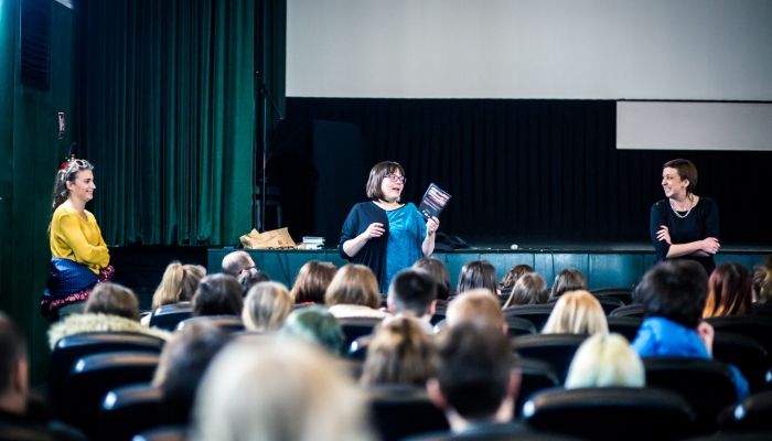 Više od 200 osnovnoškolaca, srednjoškolaca i njihovih profesora zimske praznike provodi u kinu Tuškanacpovezana slika