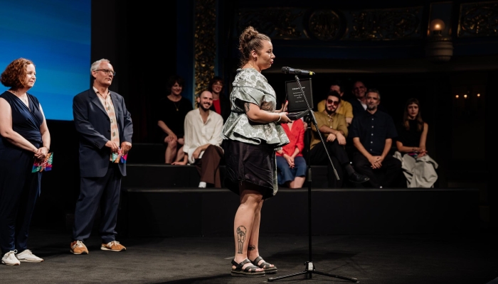<em>Tihoj misi</em>&nbsp;Srce Sarajeva za najbolji kratkometražni dokumentarni film; nagrada publike za <em>Živjećemo zajedno</em>; nagrade osvojile i manjinske koprodukcijepovezana slika
