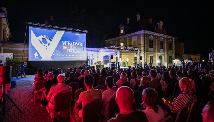 Svečano otvoren 19. Vukovar Film Festivalpovezana slika