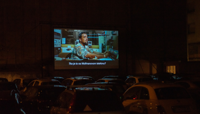 Autokino u Rijeci: filmski klasici na parkiralištu Beretichpovezana slika