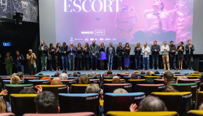 Triler<em> Escort </em>u kinima diljem zemlje: održana emotivna svečana premijera posljednjeg filma Lukasa Nolepovezana slika