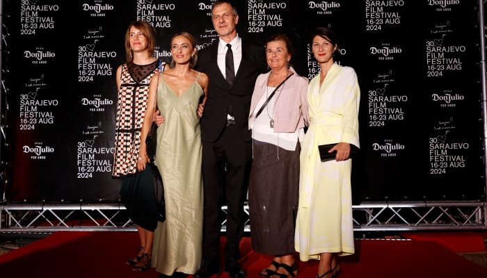 Svjetskom premijerom filma <em>Nakon ljeta</em> Danisa Tanovića otvoren 30. Sarajevo Film Festivalpovezana slika