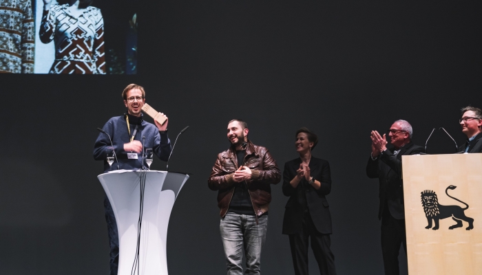 <em>Stricu</em> glavna nagrada Međunarodnog filmskog festivala u Braunschweigupovezana slika