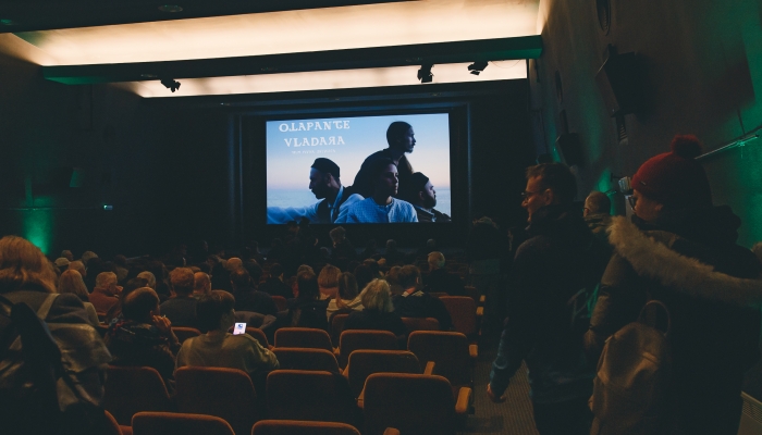 <em>Otapanje vladara</em> Ivana Salatića u kinima&nbsp;povezana slika