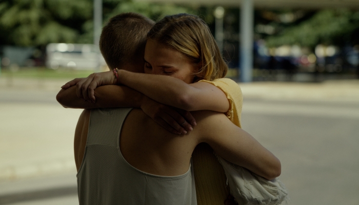Svjetska premijera filma <em>Sitni lopovi </em>Mate Ugrina na&nbsp;60. Međunarodnom festivalu u Karlovim Varimapovezana slika