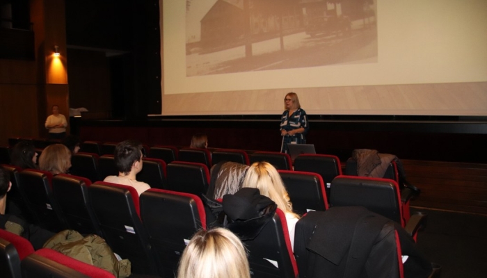 Program Kino, igra, film održan u Slatinipovezana slika