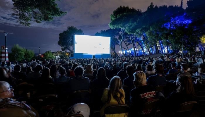 Hrvatske premijere filmova <em>Koke</em> Igora Jelinovića i <em>Vjetar u leđa </em>Sonje Tarokić otvaraju 19. Festival mediteranskog filma Splitpovezana slika